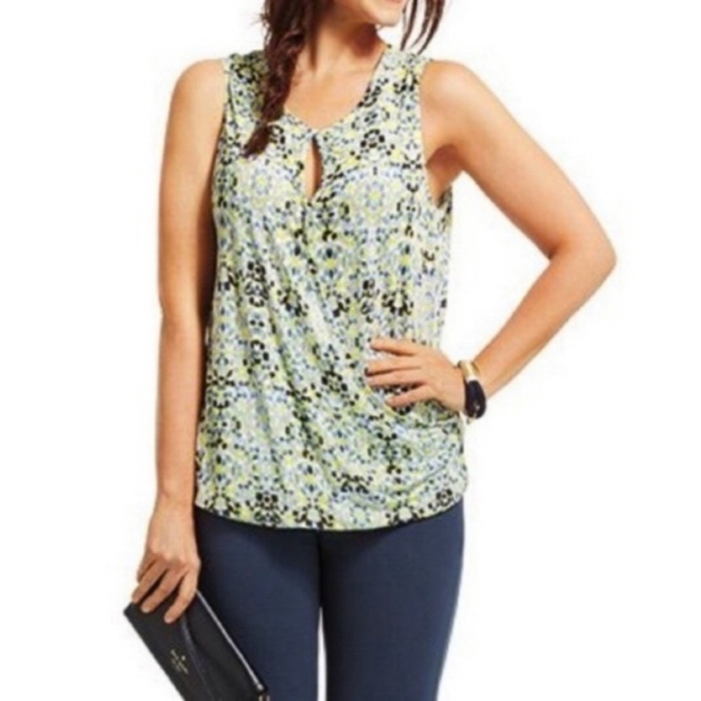 CAbi #257 Geometric Print Crossover Top Small